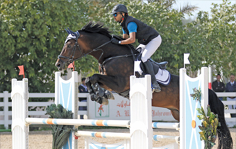 Gulf Weekly Too hot to trot - Instructor par excellence