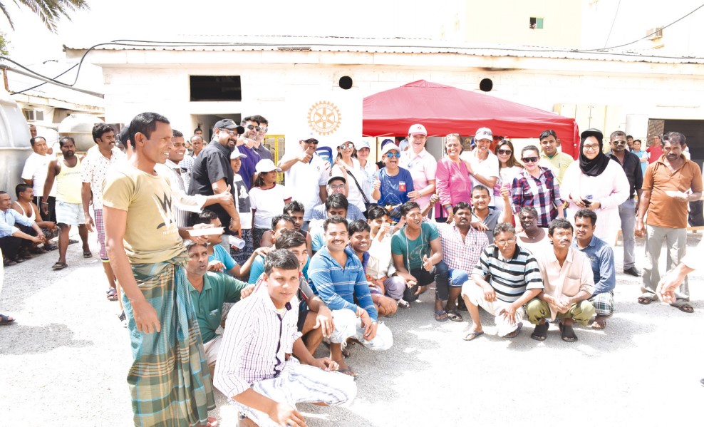 Gulf Weekly A helping hand for labourers